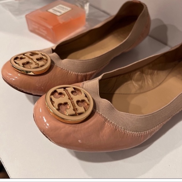 Tory Burch Neutral Flats - Picture 8 of 12